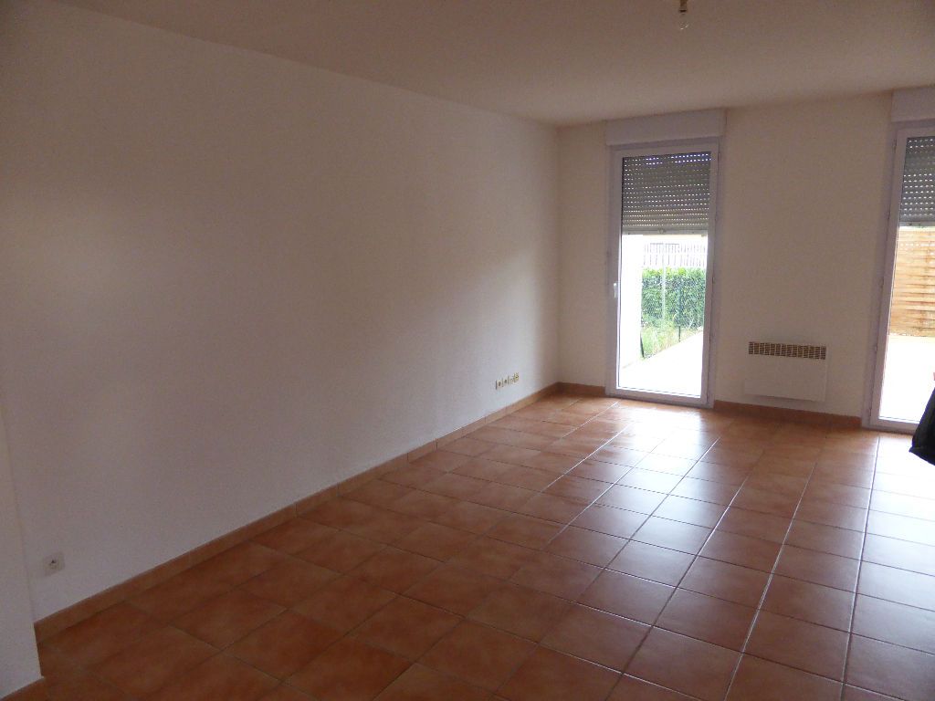 CARCASSONNE Maison T3 avec jardin, 2 parkings et garage 4