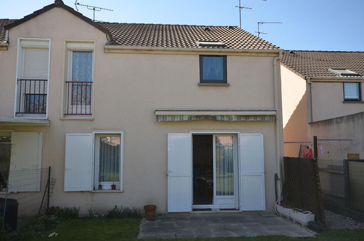Maison - Fleury Mérogis quartier village 4 pièce(s) 79 m²