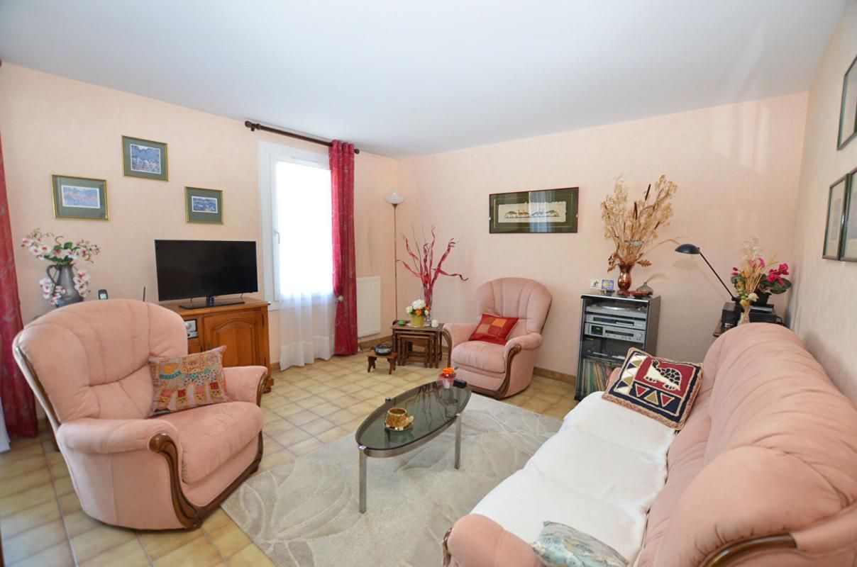 FLEURY-MEROGIS Maison - Fleury Mérogis quartier village 4 pièce(s) 79 m² 3