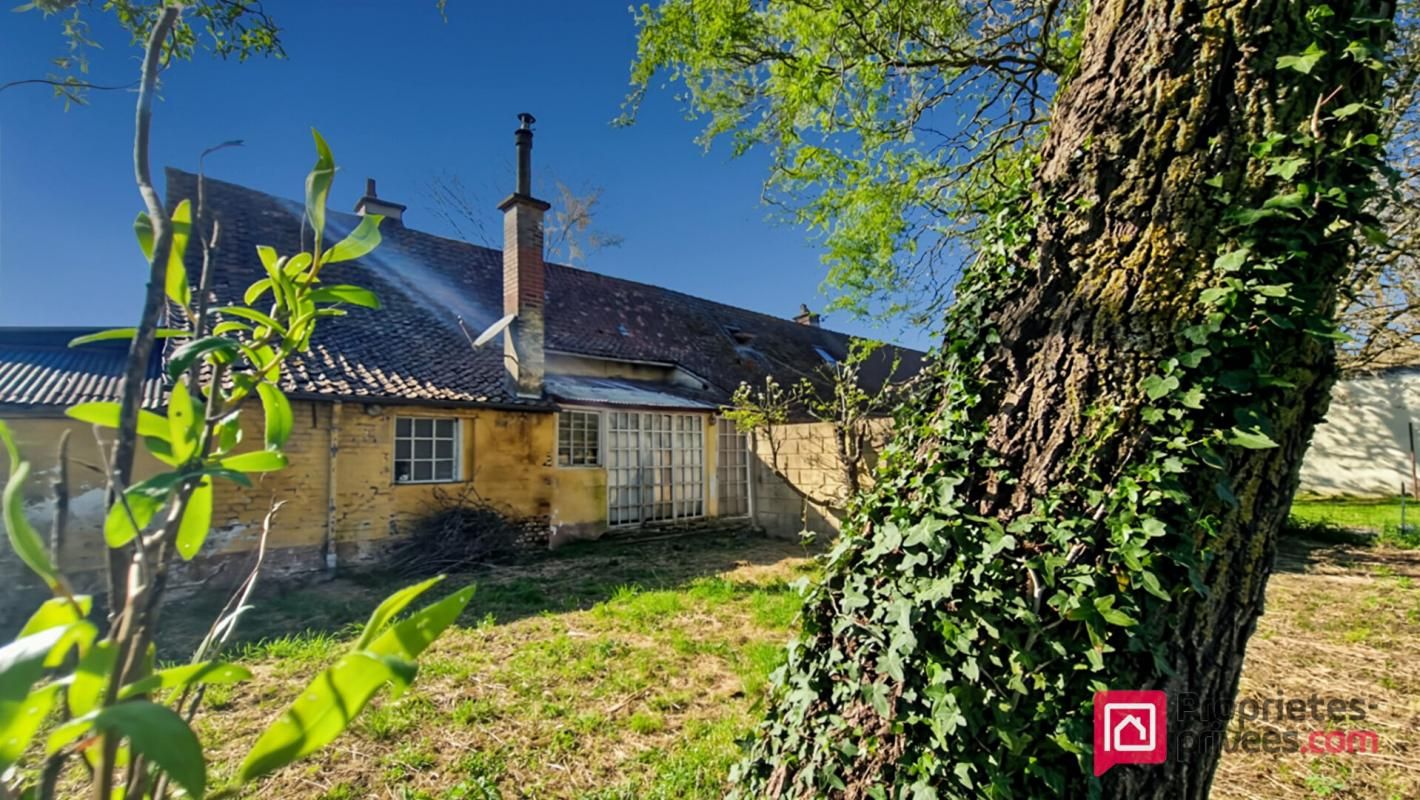 Maison de 85 m² à rénover sur 833 m² de terrain Proche Hesdin