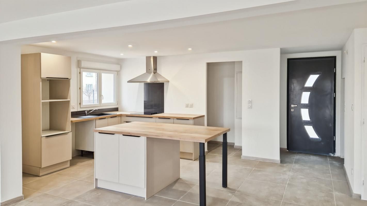 Maison Sarrians 4 pièce(s) 122 m2 259 000