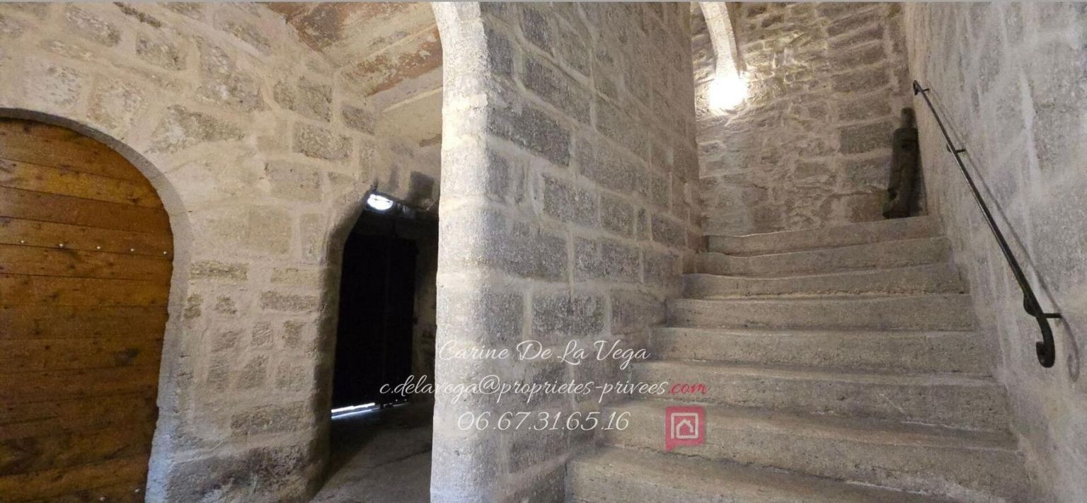 Appartement de caractère 219m² à rénover - Coeur historique de Pézenas