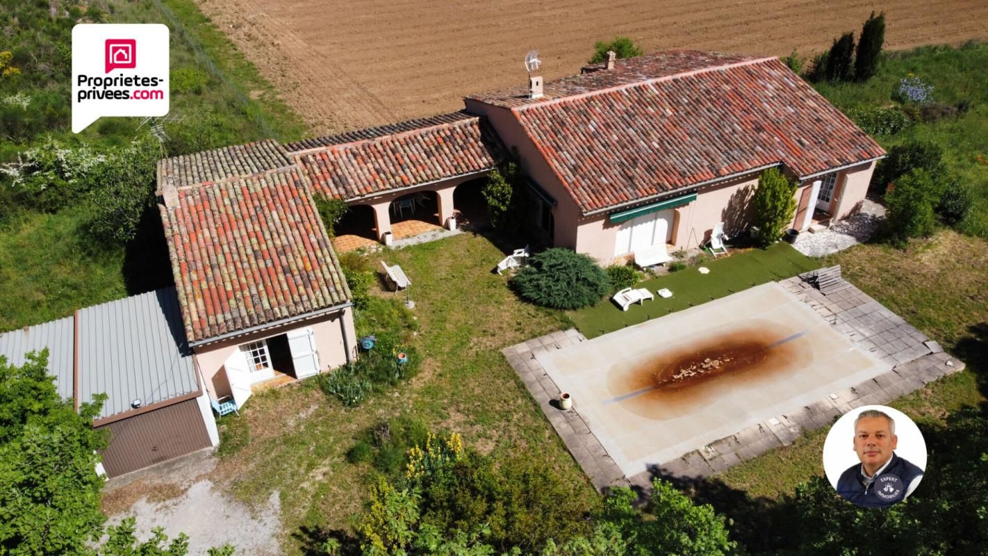 DRAGUIGNAN Maison de type 5 - Piscine 1