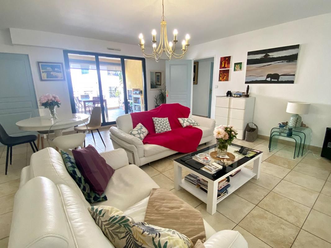 SIX-FOURS-LES-PLAGES Appartement Six Fours Les Plages 4 pièce(s) 95 m2 3
