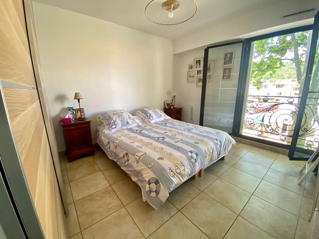 SIX-FOURS-LES-PLAGES Appartement Six Fours Les Plages 4 pièce(s) 95 m2 4