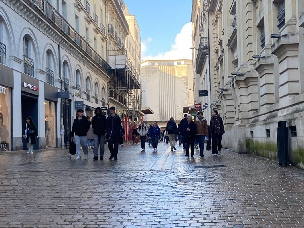 NANTES 44000 NANTES - BAIL A CEDER, RUE BOILEAU 40 M² 2