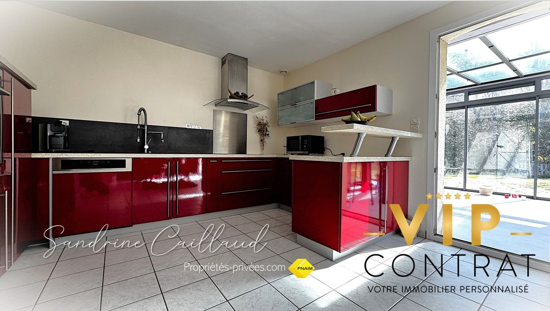 HOUDAN EXCLUSIVITÉ VIP - HOUDAN 7mn - CCPH - Maison familiale - 3 chambres - combles aménageables - garage - terrain 1200m² - 298000 Euros HAI 4
