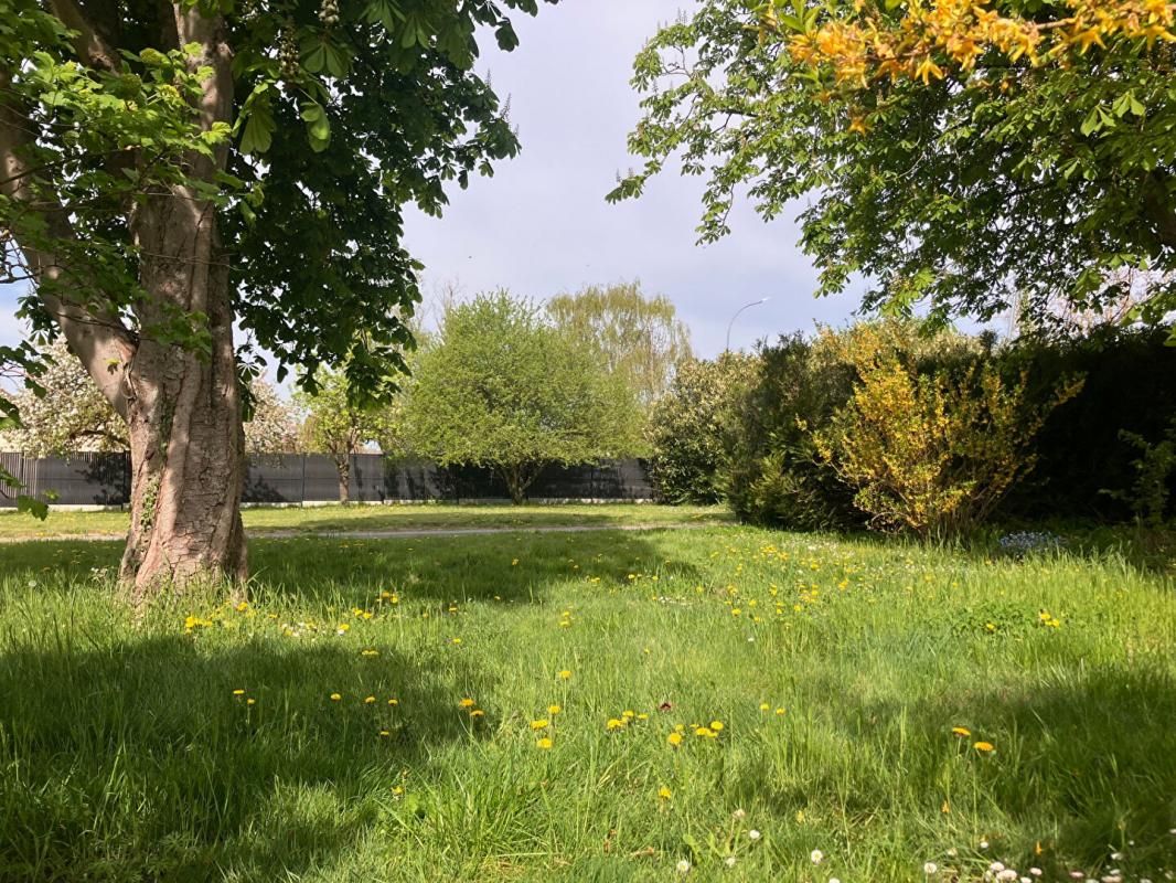 Terrain constructible de 700 m² environ