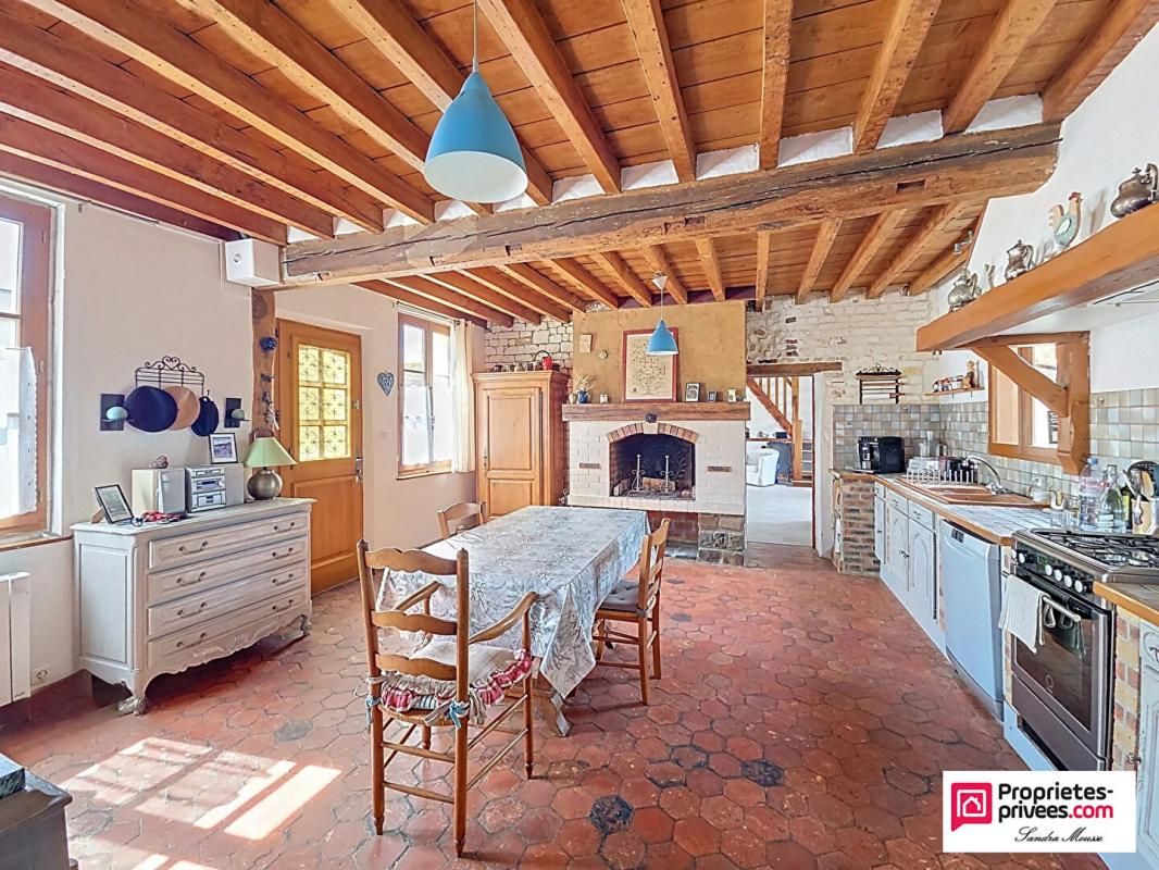 LIEUVILLERS Coup de coeur assuré ! Maison familiale + grange habitable + grand terrain clos" 1