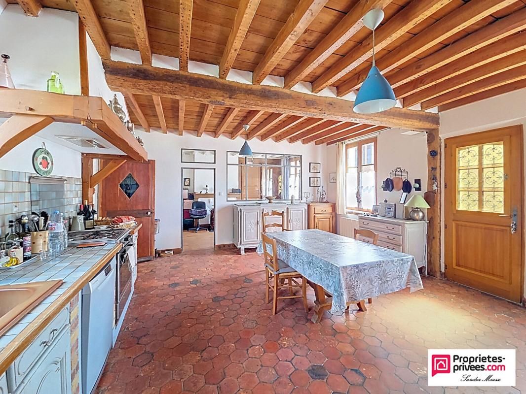 LIEUVILLERS Coup de coeur assuré ! Maison familiale + grange habitable + grand terrain clos" 3