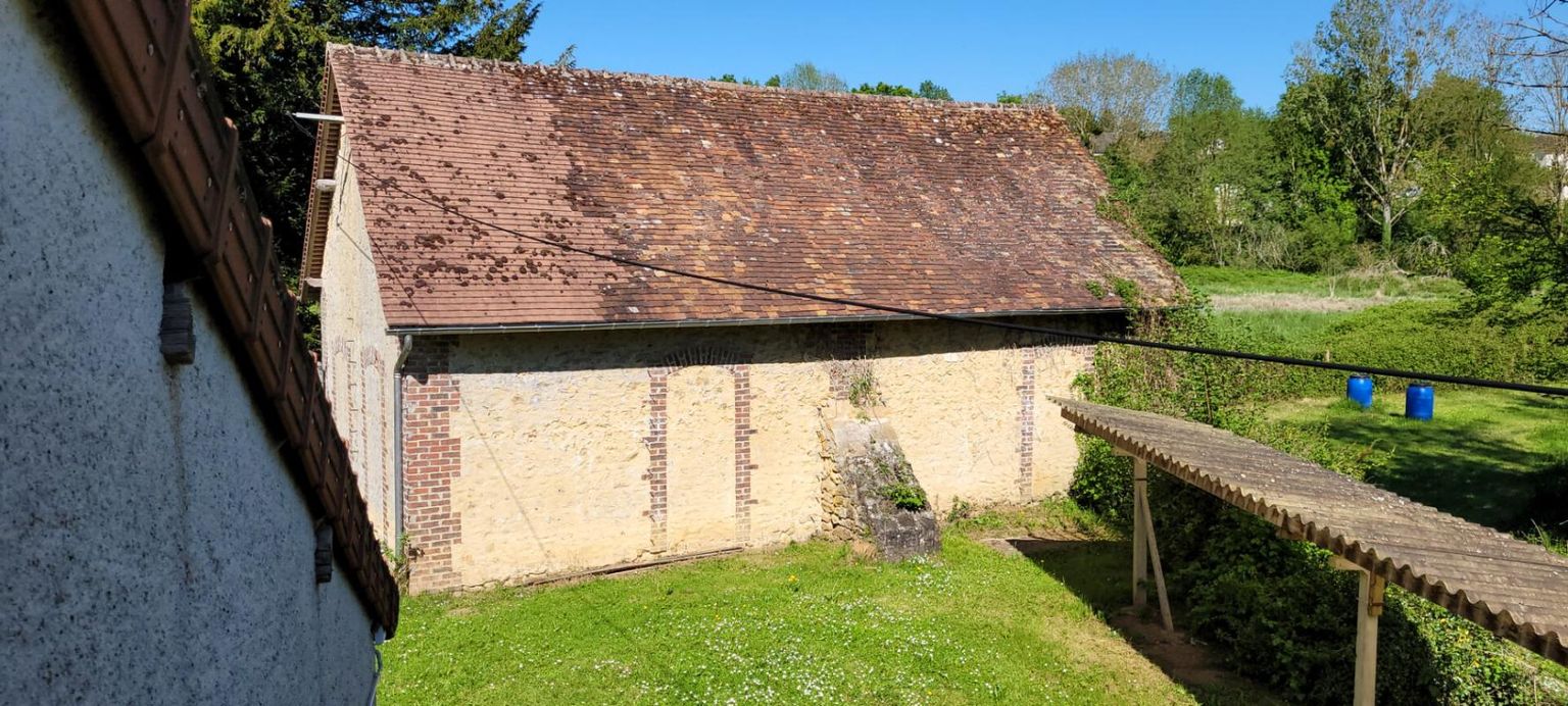 SAVIGNY-SUR-BRAYE MAISON ANCIENNE A RENOVER DANS UN CADRE BUCOLIQUE 4
