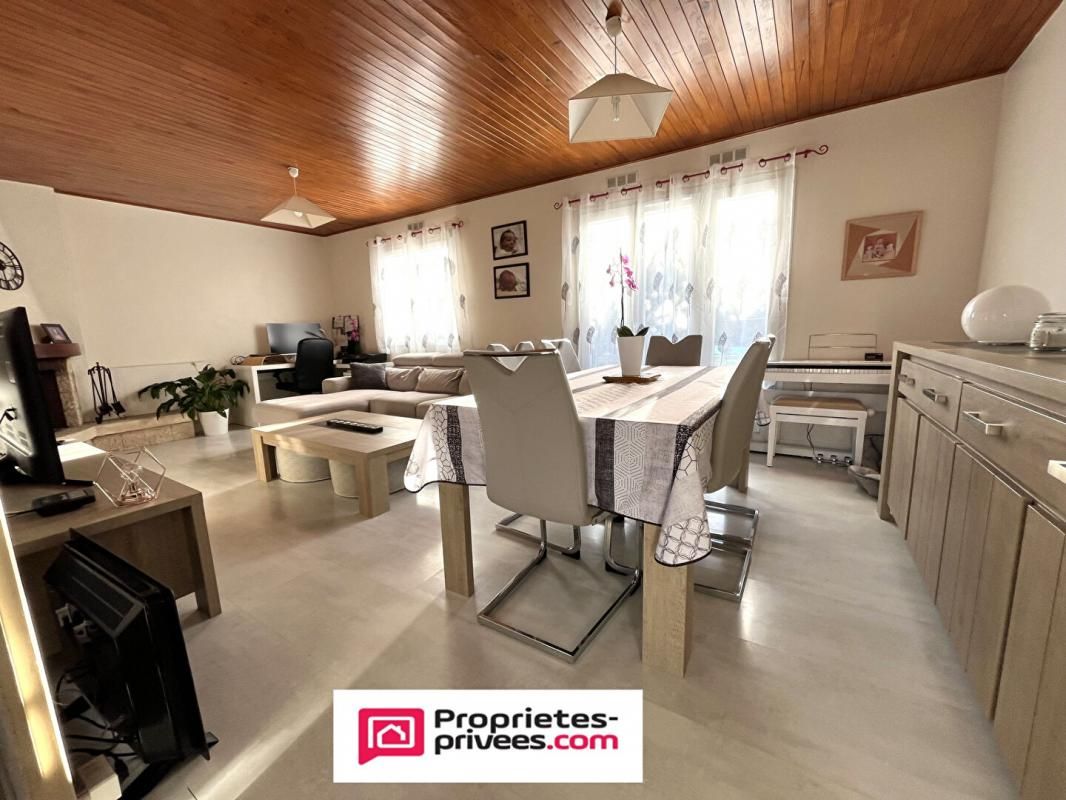 AUNEAU Maison de plein pied avec 3 chambres à AUNEAU 3