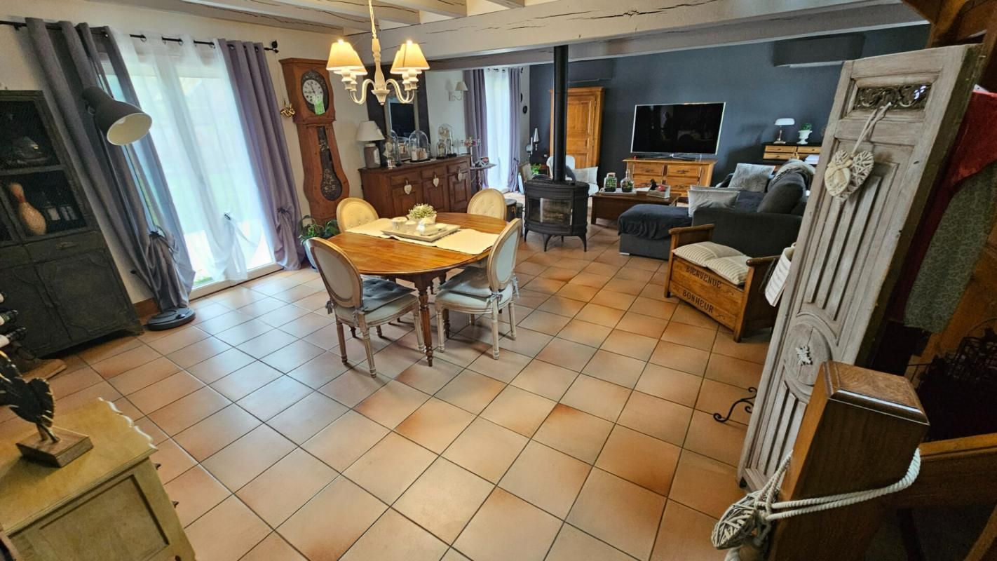 HOUDAN Houdan proche / Maison rénovée 3 chambres 3