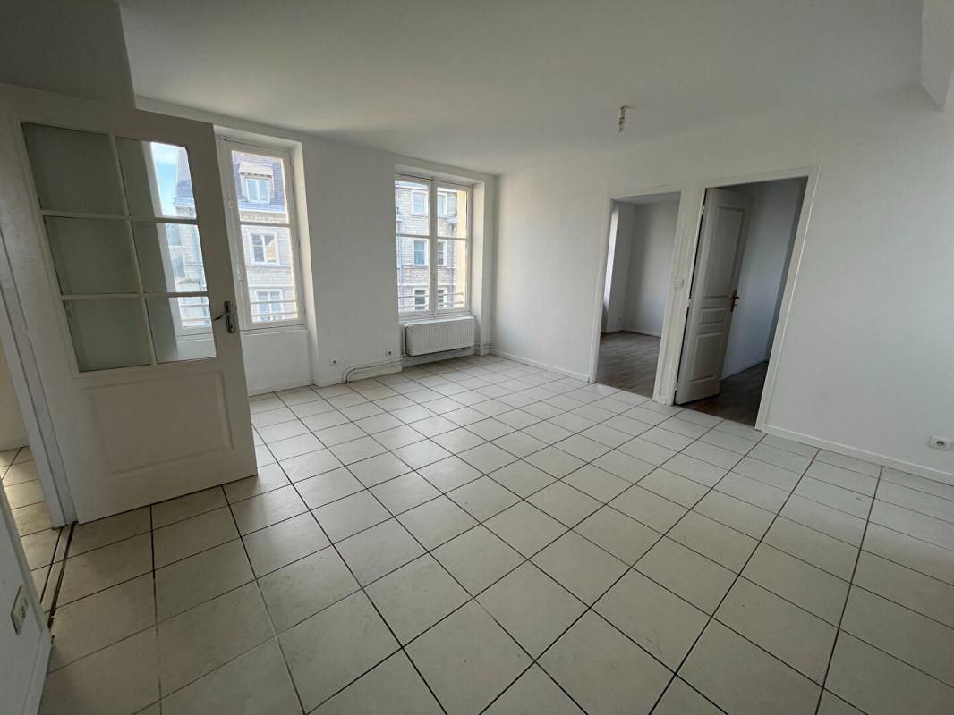 LAON Appartement Laon 4 pièce(s) 4