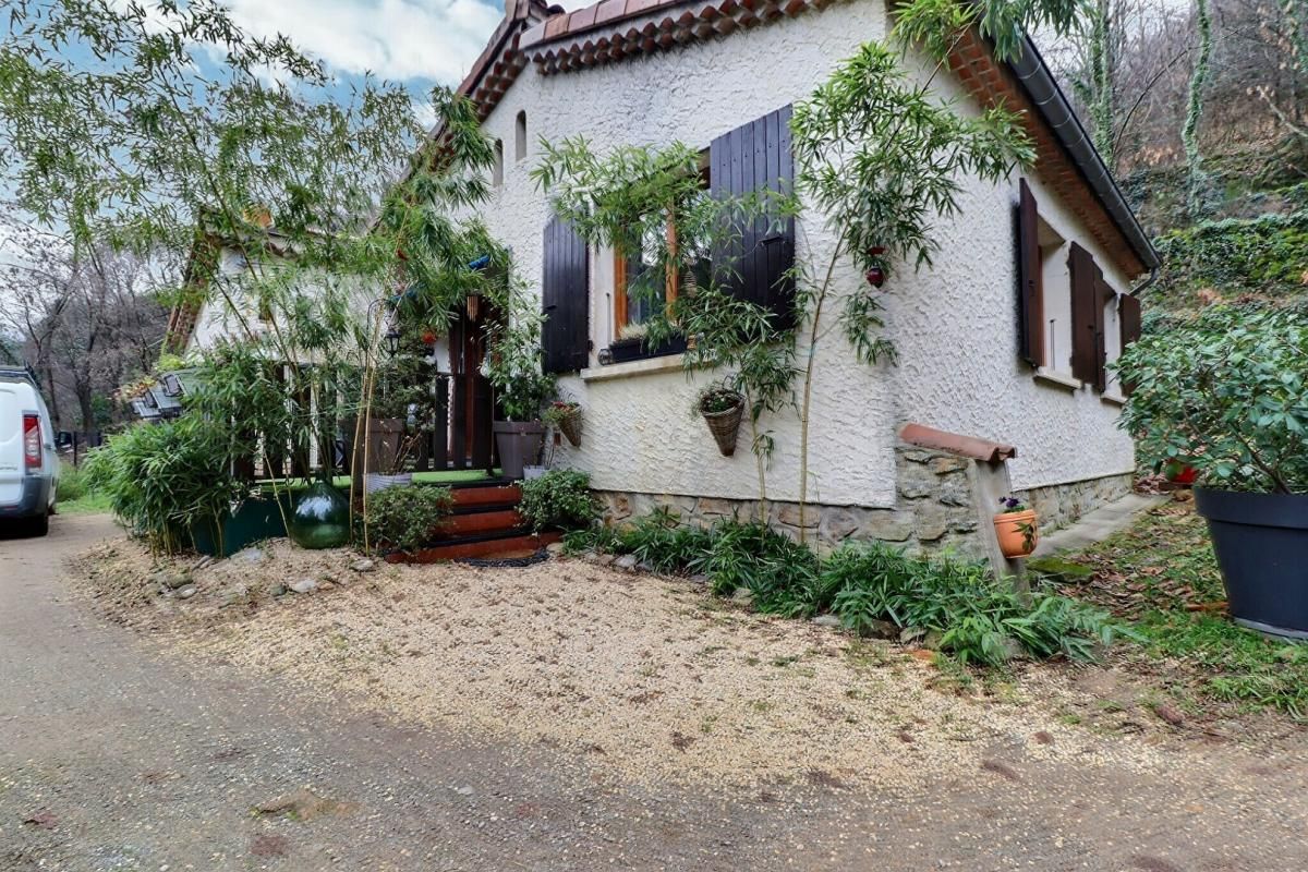 VALS-LES-BAINS Maison 4 pièce(s) 60 m2 vals les bains 1