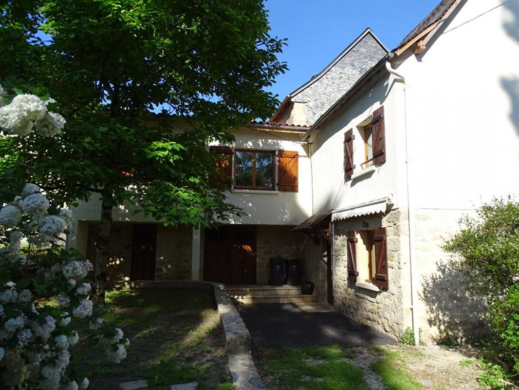 LE LARDIN-SAINT-LAZARE Maison Le Lardin Saint Lazare 4 pièce(s) 92 m2 1