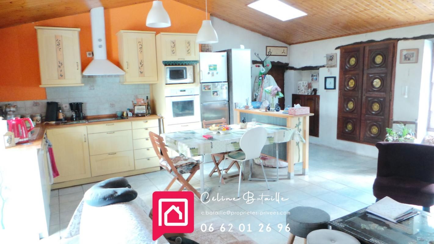 LA GARNACHE Maison La Garnache 4 pièces 125 m2 + atelier et préau voiture 3