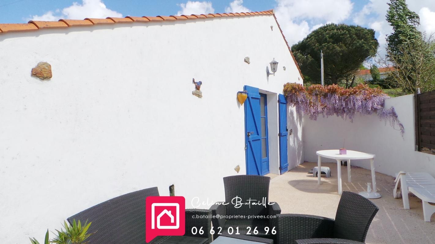 LA GARNACHE Maison La Garnache 4 pièces 125 m2 + atelier et préau voiture 4