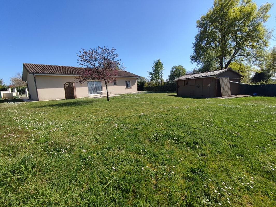 BRILLAC Pavillon plain-pied jardin garage 2