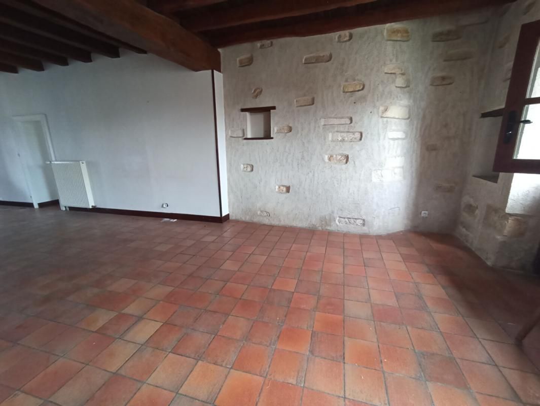 DEOLS Maison 4 chambres avec jardin, proche des commerces et des écoles à DEOLS 2