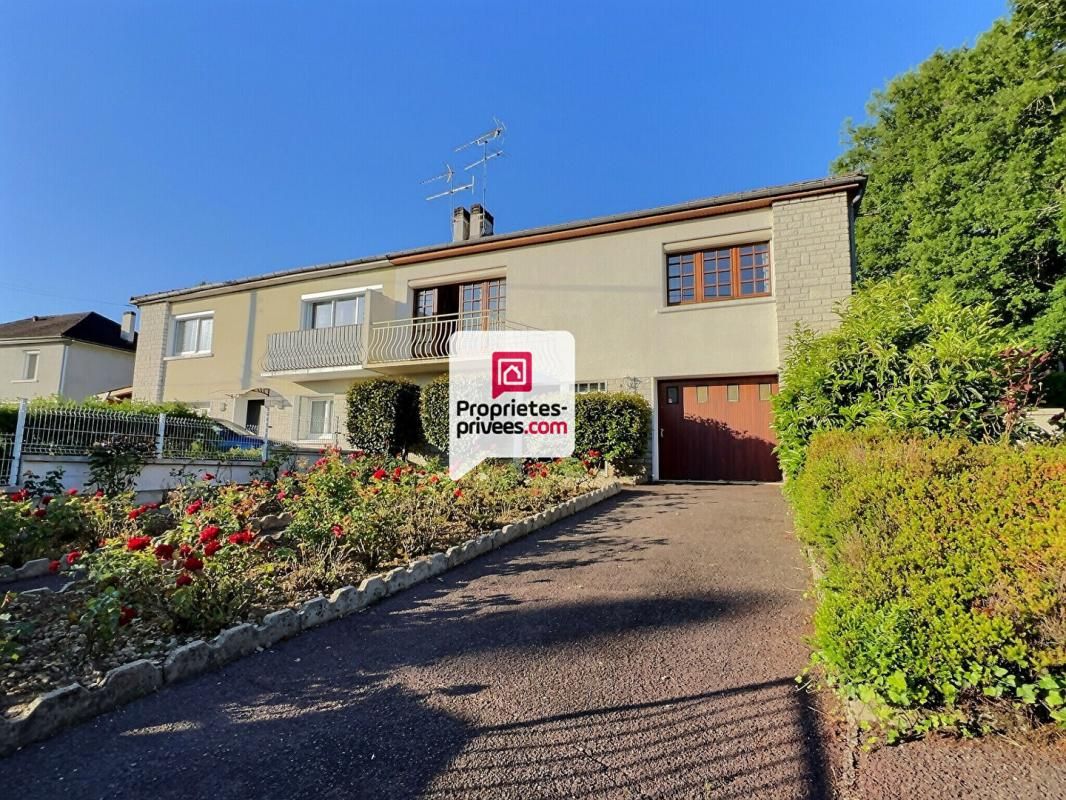 Maison à rénover T4 d'env. 130 m² avec 3 ch , véranda et garage double au calme sur COULOUNIEIX (24660)