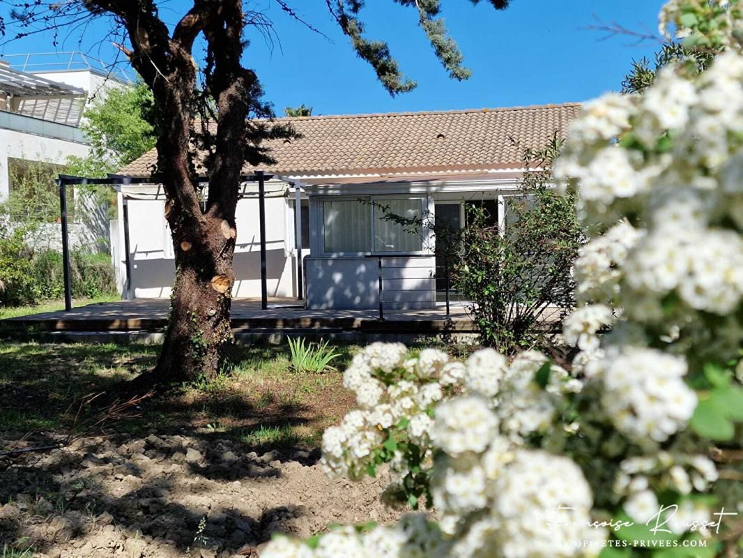 CLARENSAC MAISON DE PLAIN-PIED SUR TERRAIN PISCINABLE 2