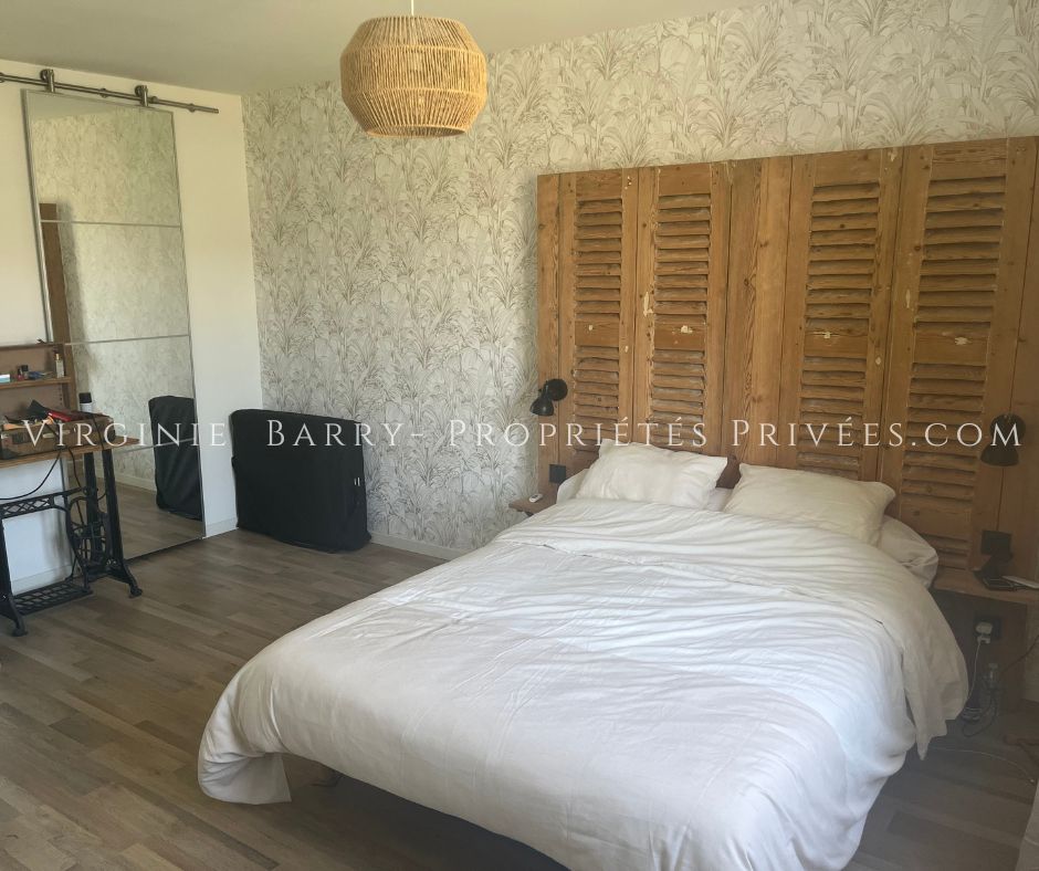 BORDS BELLE MAISON DE PLAIN PIED DE 150 M² NON MITOYENNE 3