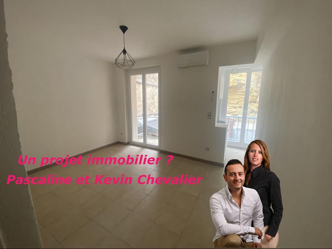 À Louer : Studio Refait à Neuf en Centre-Ville de Salon-de-Provence