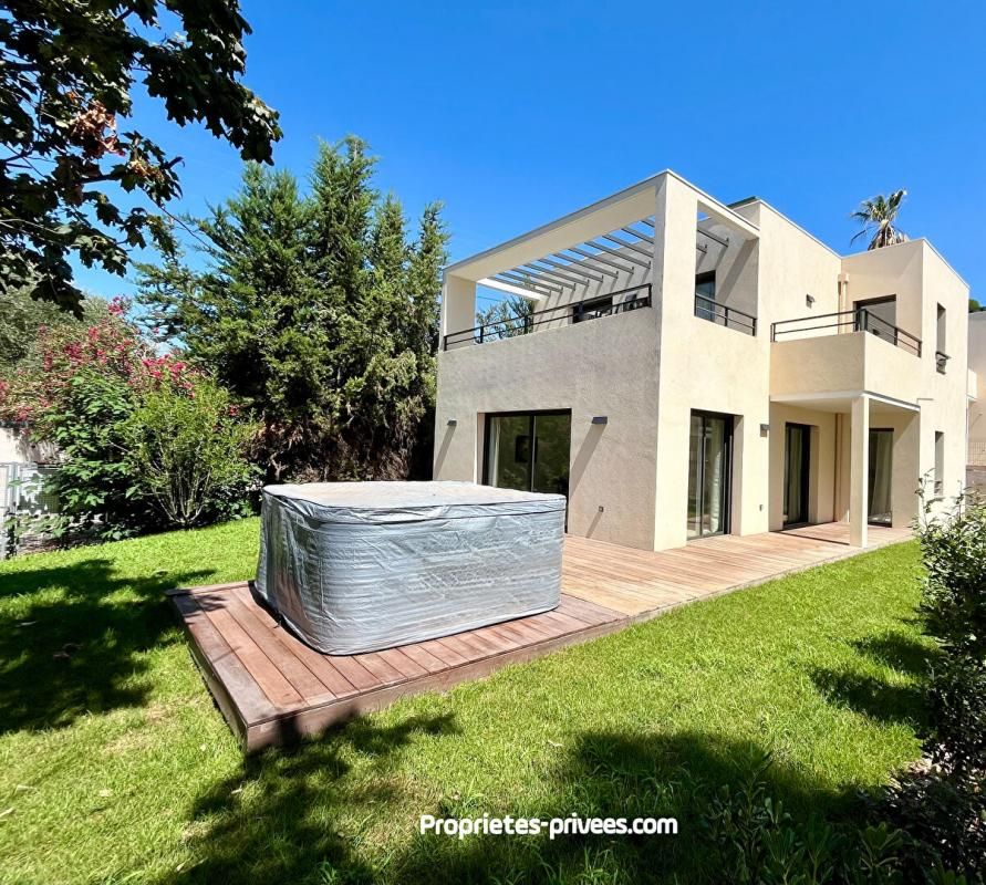 Le Cannet, en limite de Cannes Villa 5 pièces 116 m2
