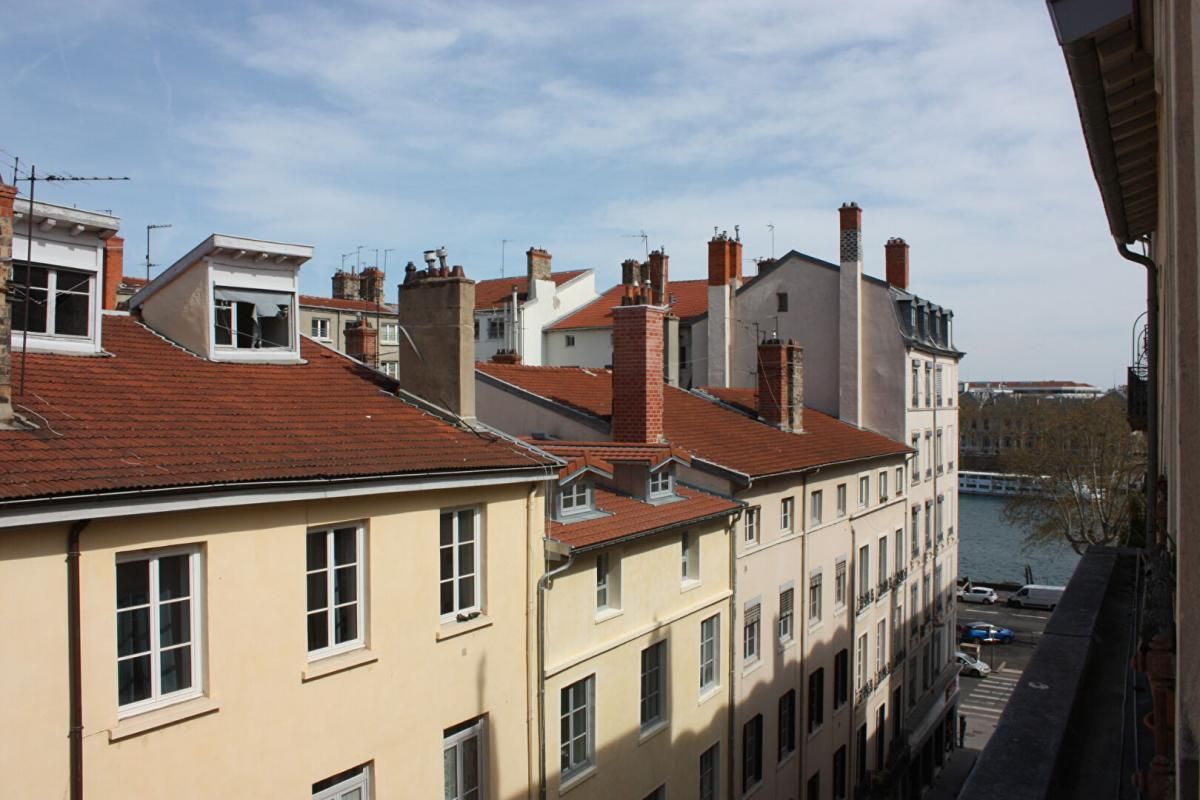 AINAY dernier étage Duplex 175 m²