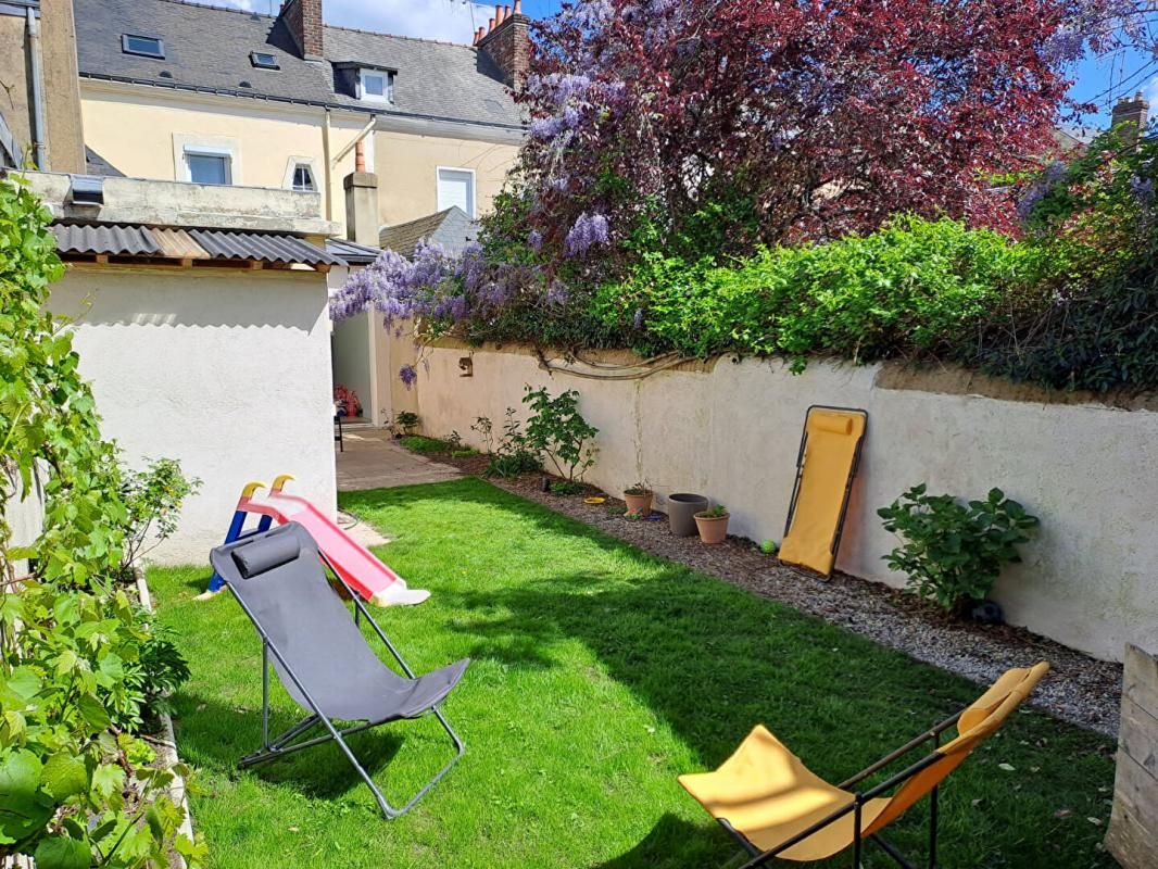 LE MANS Maison - Le Mans - Gare Nord - 7 pièce(s) - 141 m² 2