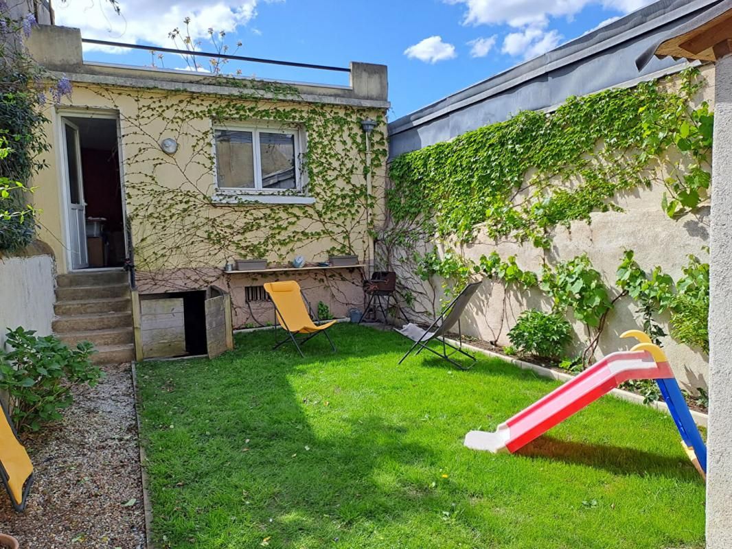 LE MANS Maison - Le Mans - Gare Nord - 7 pièce(s) - 141 m² 3