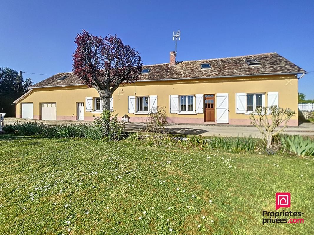 A 5 mn de Mamers, belle longère de 130 m2 5 pièces