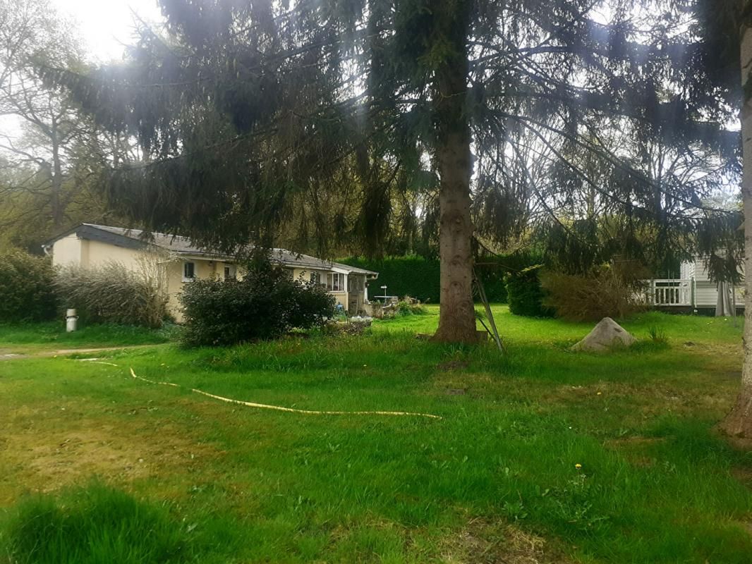 Maison SENANTES avec 1943 m² de terrain