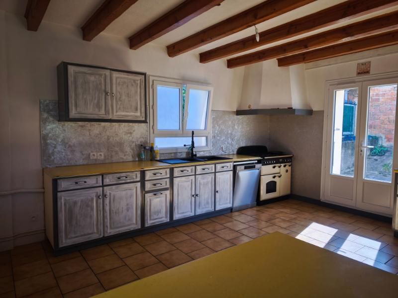 CASTRES ENSEMBLE IMMOBILIER DE 315 m2 AVEC MAISON TERRASSES ET GRANDS GARAGES 4