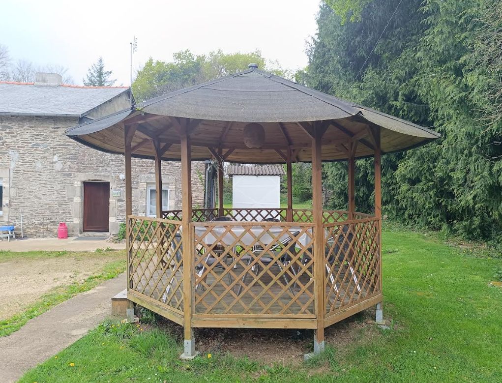 SPEZET 29540 Spézet maison au calme sans vis à vis, 3 grandes chambres, Sauna, terrain 3200 m² 4