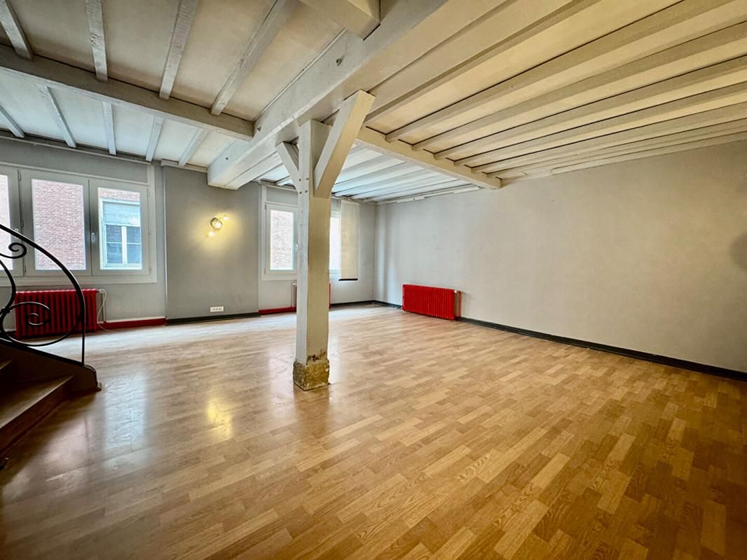AMIENS Maison 136m2 , 3 chambres , garage , cour de 70m2 en hyper centre-ville d'Amiens 3