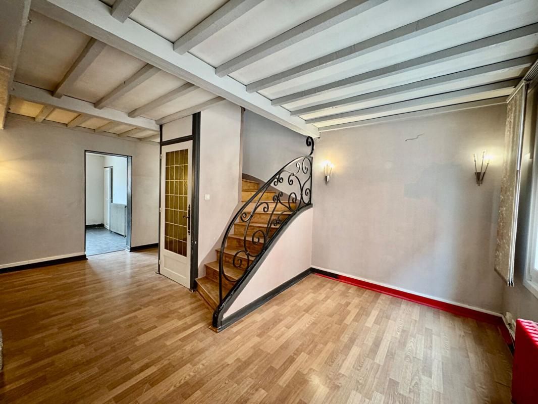 AMIENS Maison 136m2 , 3 chambres , garage , cour de 70m2 en hyper centre-ville d'Amiens 4