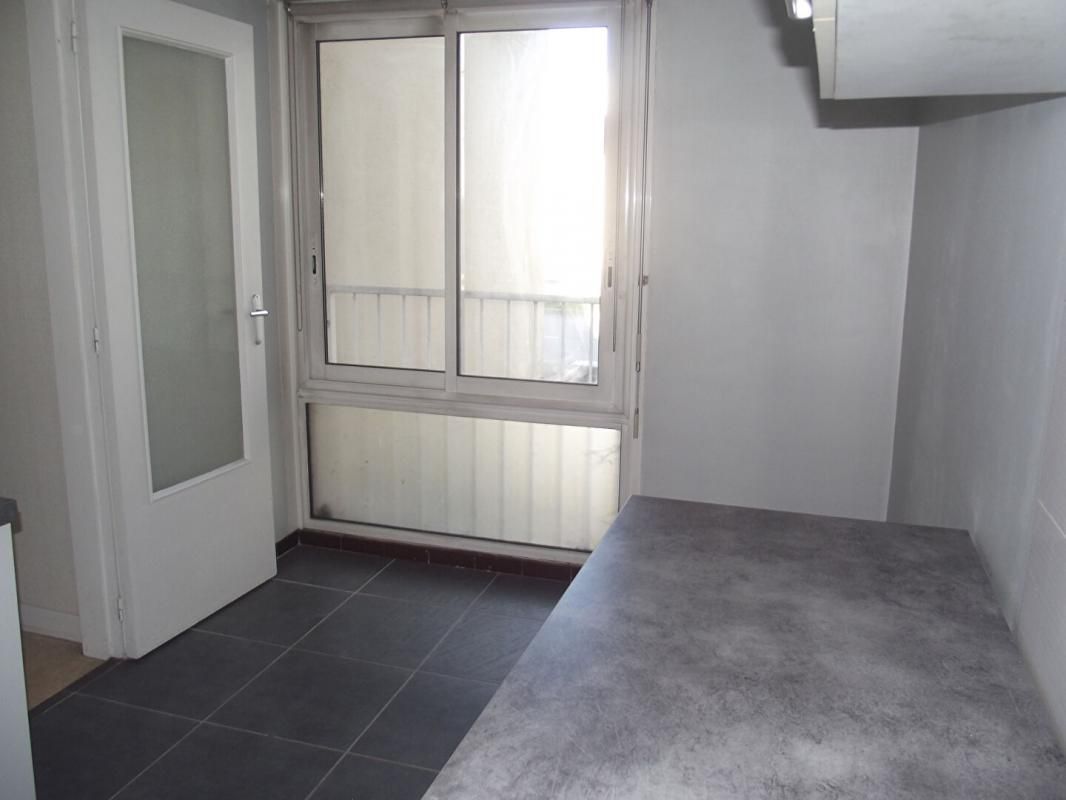 TROYES Bel appartement 4