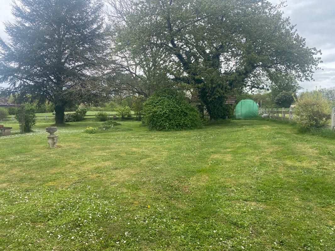 LE PETIT-PRESSIGNY Maison Le Petit Pressigny 4 pièce(s) 90 m2 3