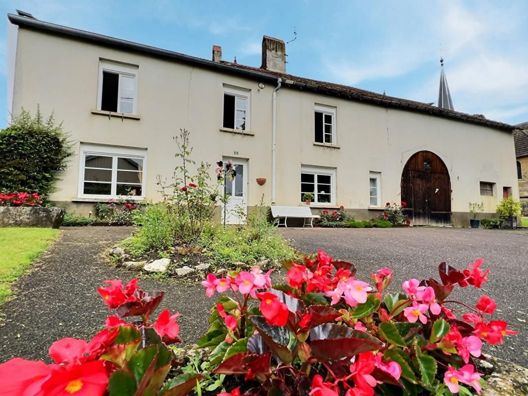 70120 - OIGNEY - 123 m2 - 4 chambres - Prix : 60000 honoraires charge vendeur