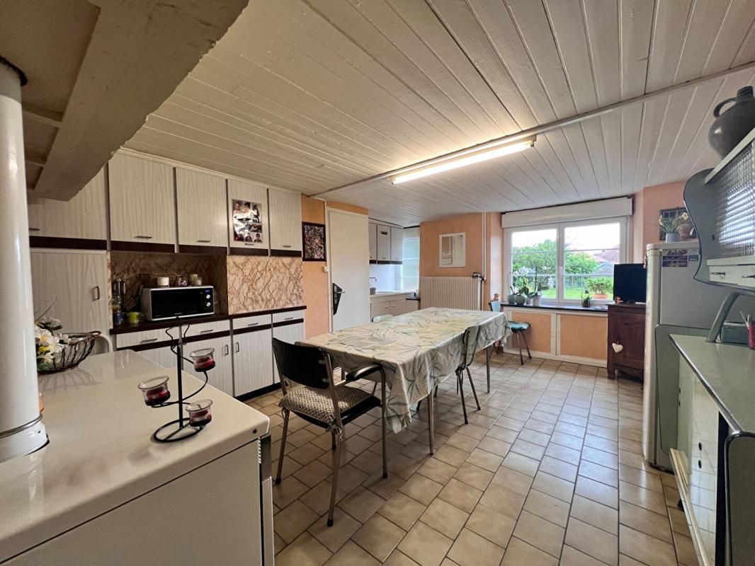 OIGNEY 70120 - OIGNEY - 123 m2 - 4 chambres - Prix : 60000 honoraires charge vendeur 2