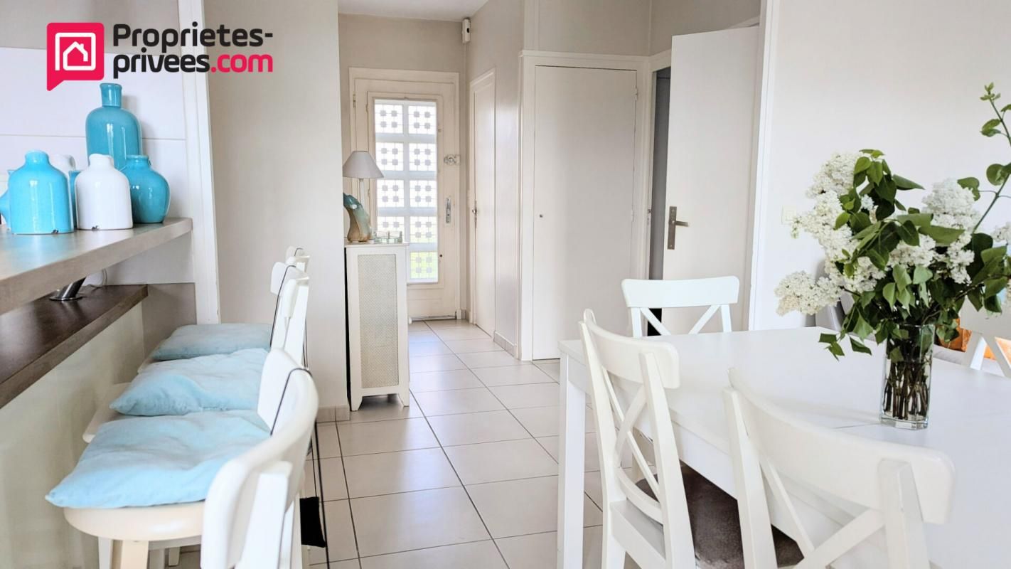 SAINT-CYR-SUR-LOIRE Maison Saint Cyr Sur Loire 4 pièces  95 m2 3