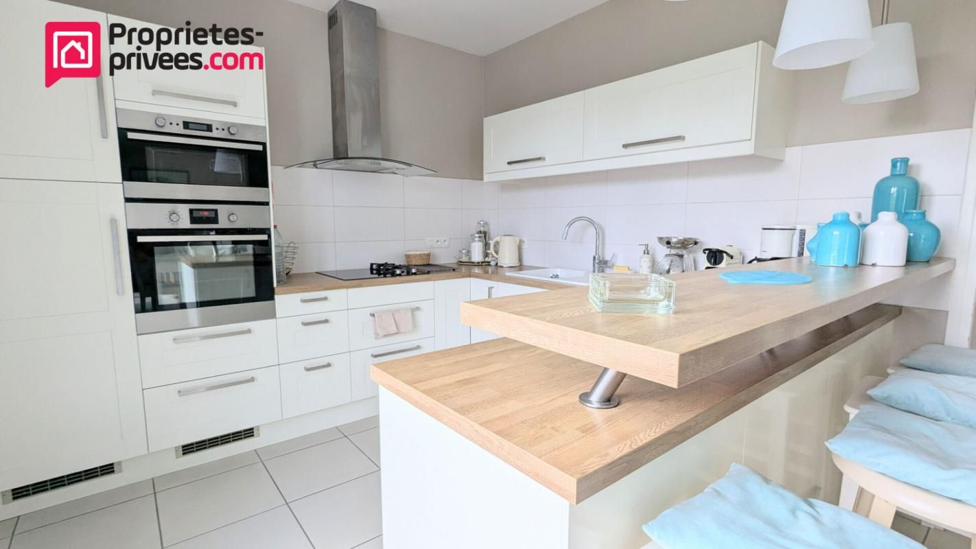 SAINT-CYR-SUR-LOIRE Maison Saint Cyr Sur Loire 4 pièces  95 m2 4