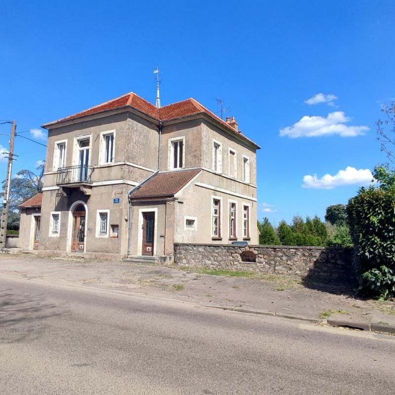 Maison La Roche en Brenil 5 pièces - 205 m2 217 000
