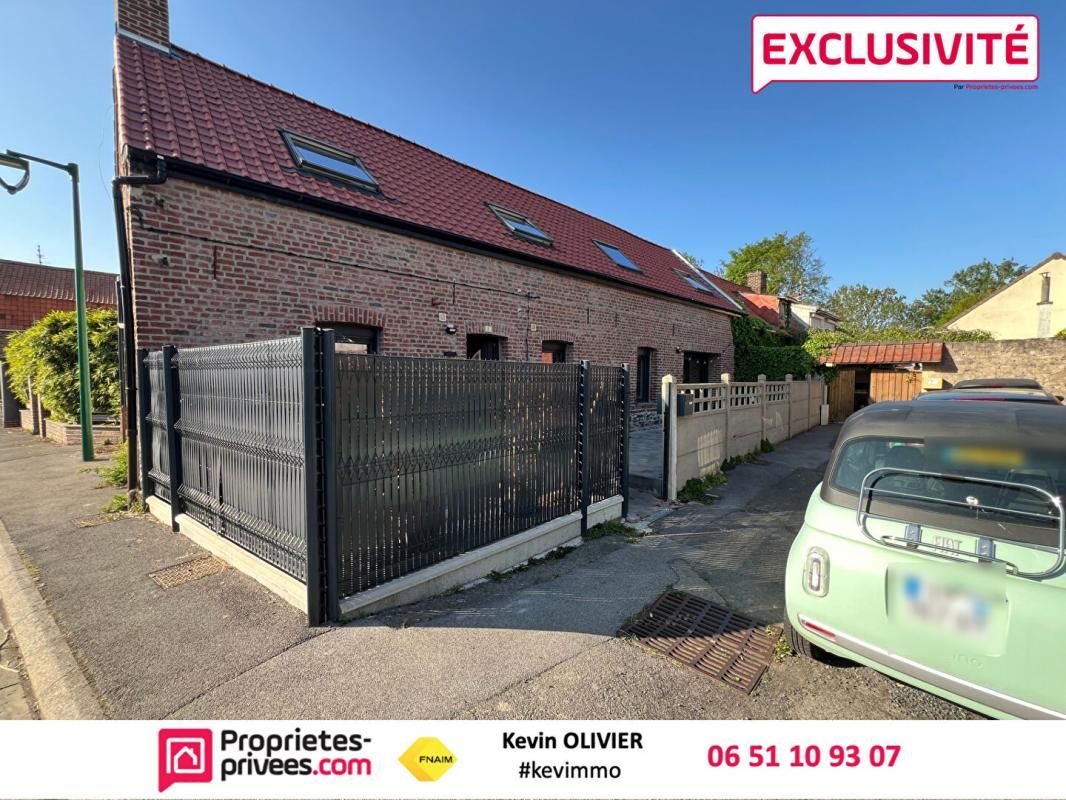 Maison rénovée au coeur du village de Ruitz - 3 chambres, terrasse, parkings privatifs
