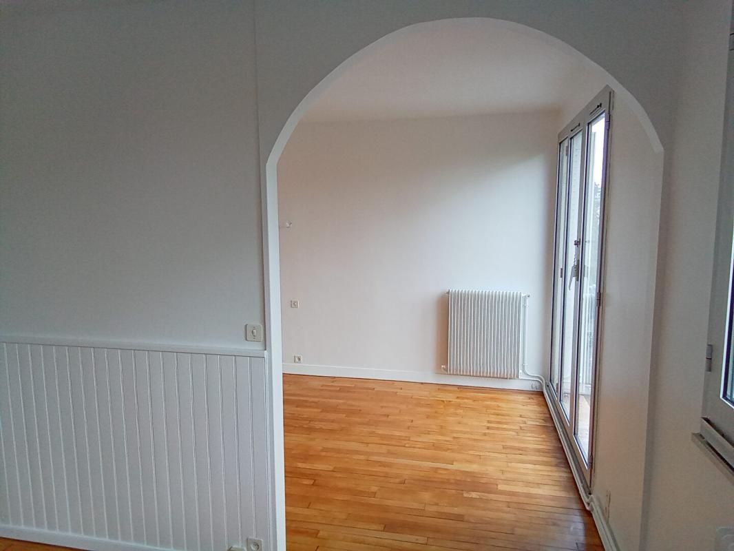 RUEIL-MALMAISON Appartement Rueil Malmaison 3 pièces 54 m2 3