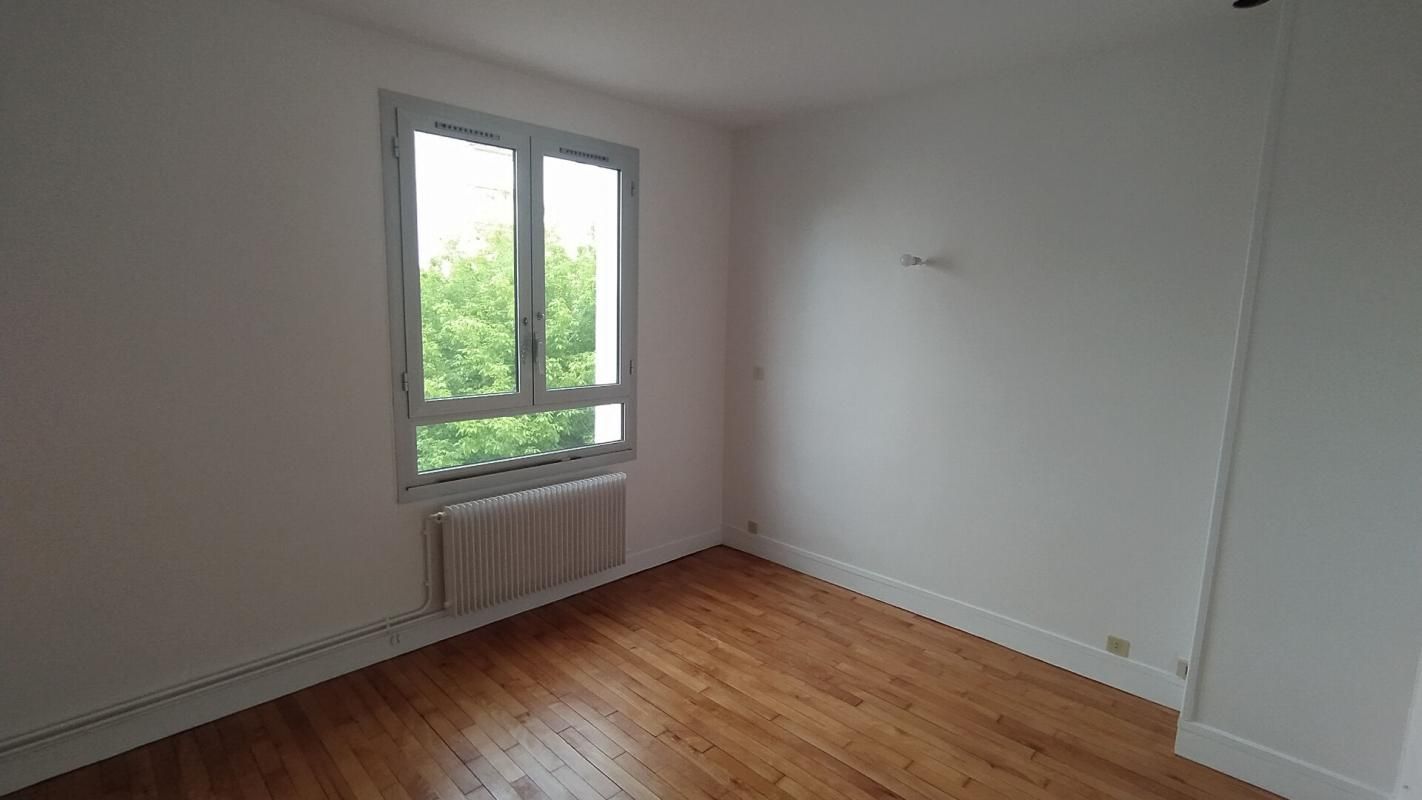 RUEIL-MALMAISON Appartement Rueil Malmaison 3 pièces 54 m2 4