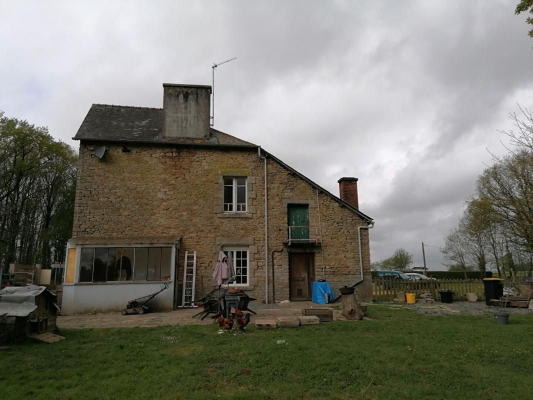 Immeuble Trinité-Porhoët / Mohon 9 pièce(s) 332 m2