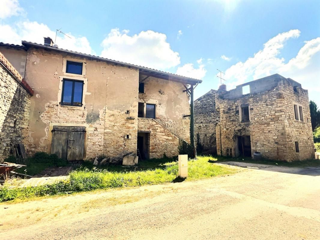 Maison en pierre à rénover
